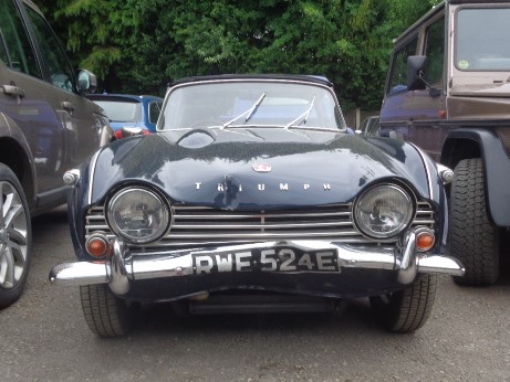 Triumph TR4